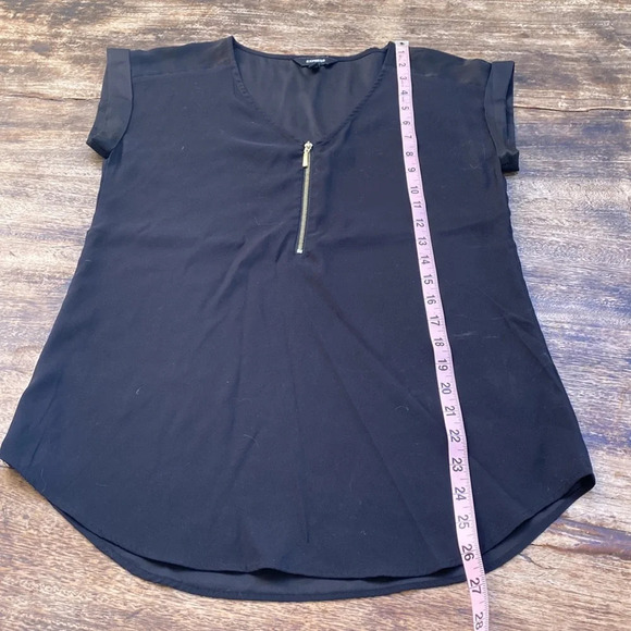 Super soft black zipper top by express - Picture 3 of 7